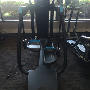 Precor AMT 835 with P31 Console — [Display Model]