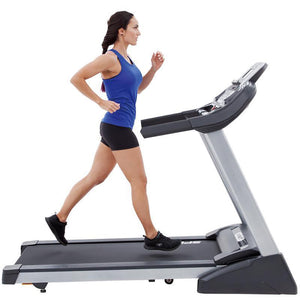 folding treadmill spirit fitness XT185 side view The XT185 from Spirit is their entry level treadmill. It is as dependable as their other models, but with a few less programs and features. It will satisfy individuals that thrive on minimal programming and the desire for simplicity to initiate their walk/hike. Easy to understand command prompts or the ability to just press start to begin your journey are attributes of this model.